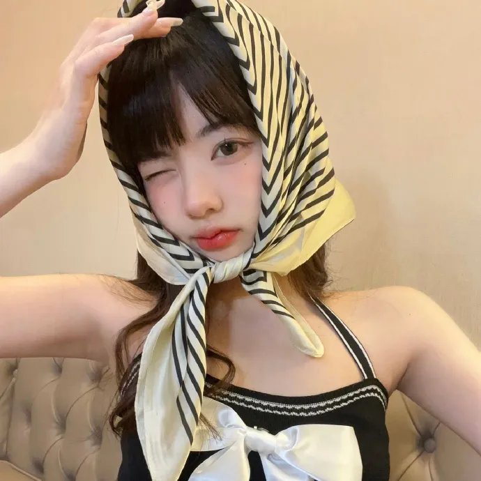红色八爪女